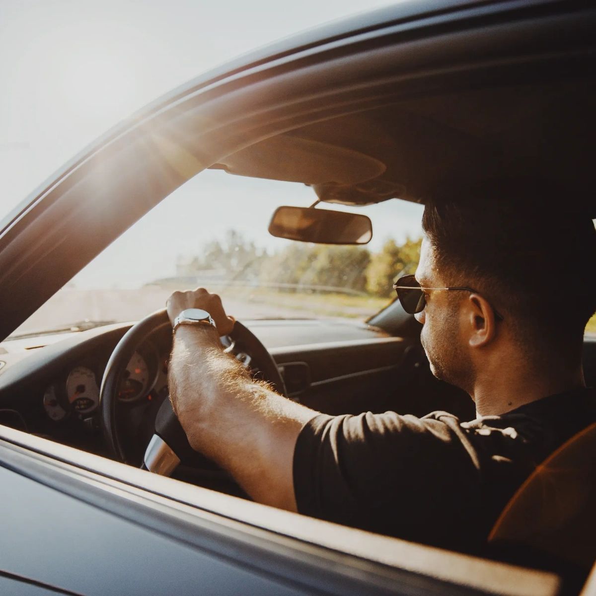 FastLaneAutoCC's tweet image. In honor of today&apos;s National Road Trip Day, we want to know: Where are you planning to go on your next road trip?