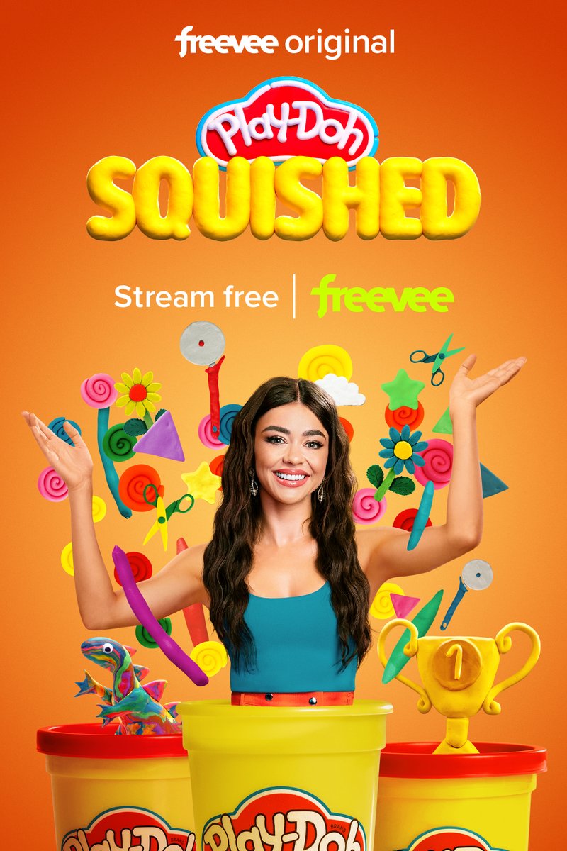 I'm fascinated by the thumbnail for 'Play-Doh: Squished'! Sarah Hyland's doing a kid-friendly version of when a stripper pops out from a cake! If you know the size of a pot, you'll know that her legs don't fit unless she's had the lower halves removed. She's probably hurting. https://t.co/sS41hHfaeT