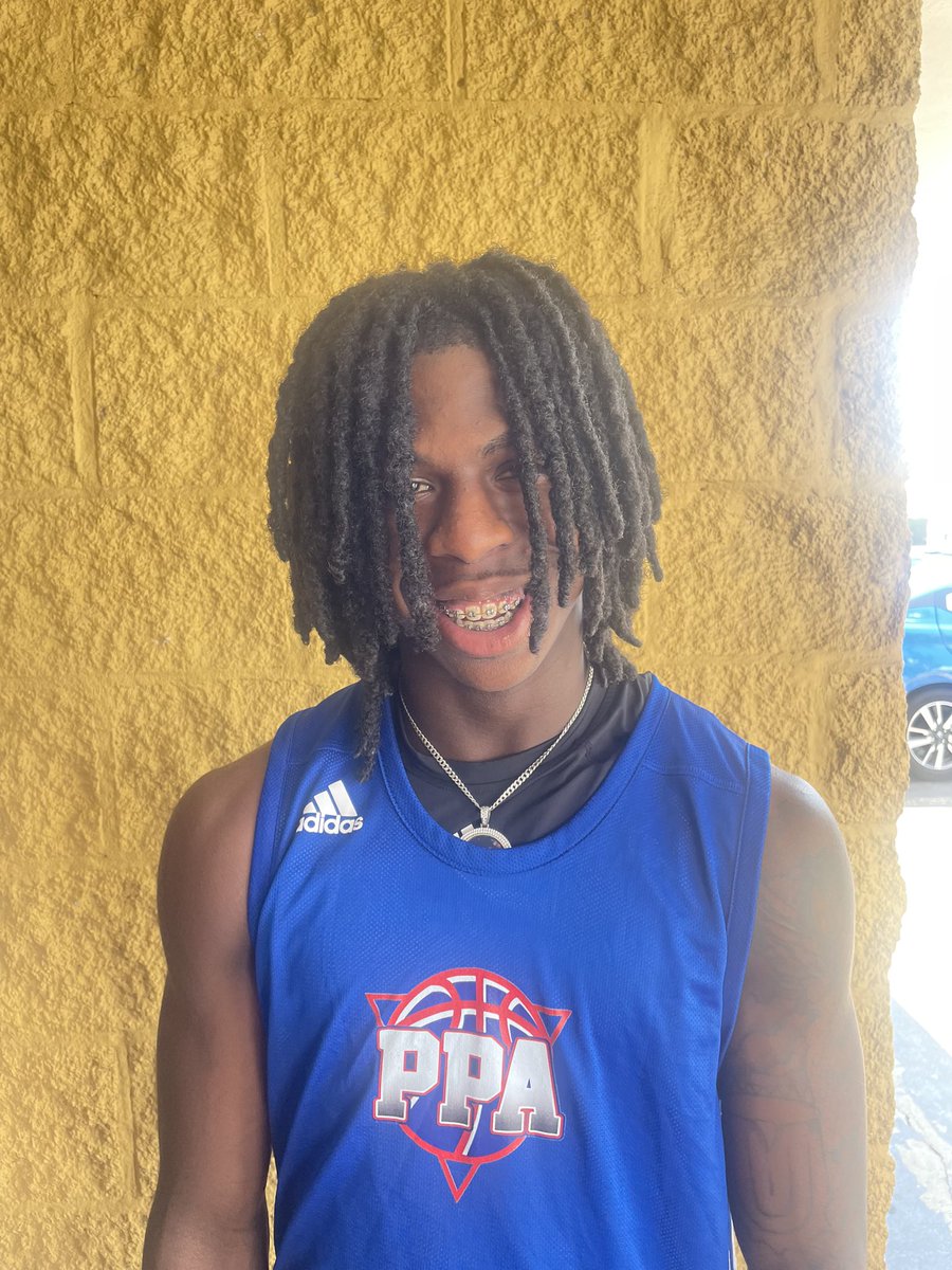 coachmjtheguru's tweet photo. 17u opens up the 3SGB finals with a very convincing first win. The backcourt of Sutan Fitzpatrick and Ethan Maynard was problem as the both led in double figures. 6’0 Marco Pierre had good energy with great defense and good assist. 6’10 Alex Woodring also controlled the glass. https://t.co/YinaQj22xM