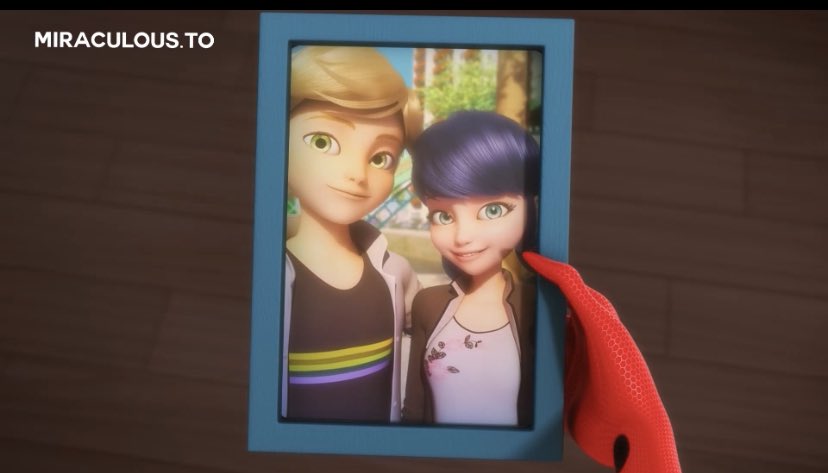 therealadynoir's tweet image. Adrien is very much obsessed with his girlfriend 
#mlbs5 / #adrienette