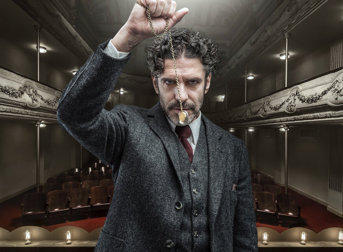 DougTruppe's tweet image. #Hypnotizing and always #unique from @napolitanophoto. #DougTruppe #ClaudioNapolitano #AntiBoredomMonth #portrait #conceptual #fineart #hypnotize #hypnotist #hypnosis #mesmerism #mesmerize #youaregettingsleepy #theater #mentalism #setdesign #lightingdesign