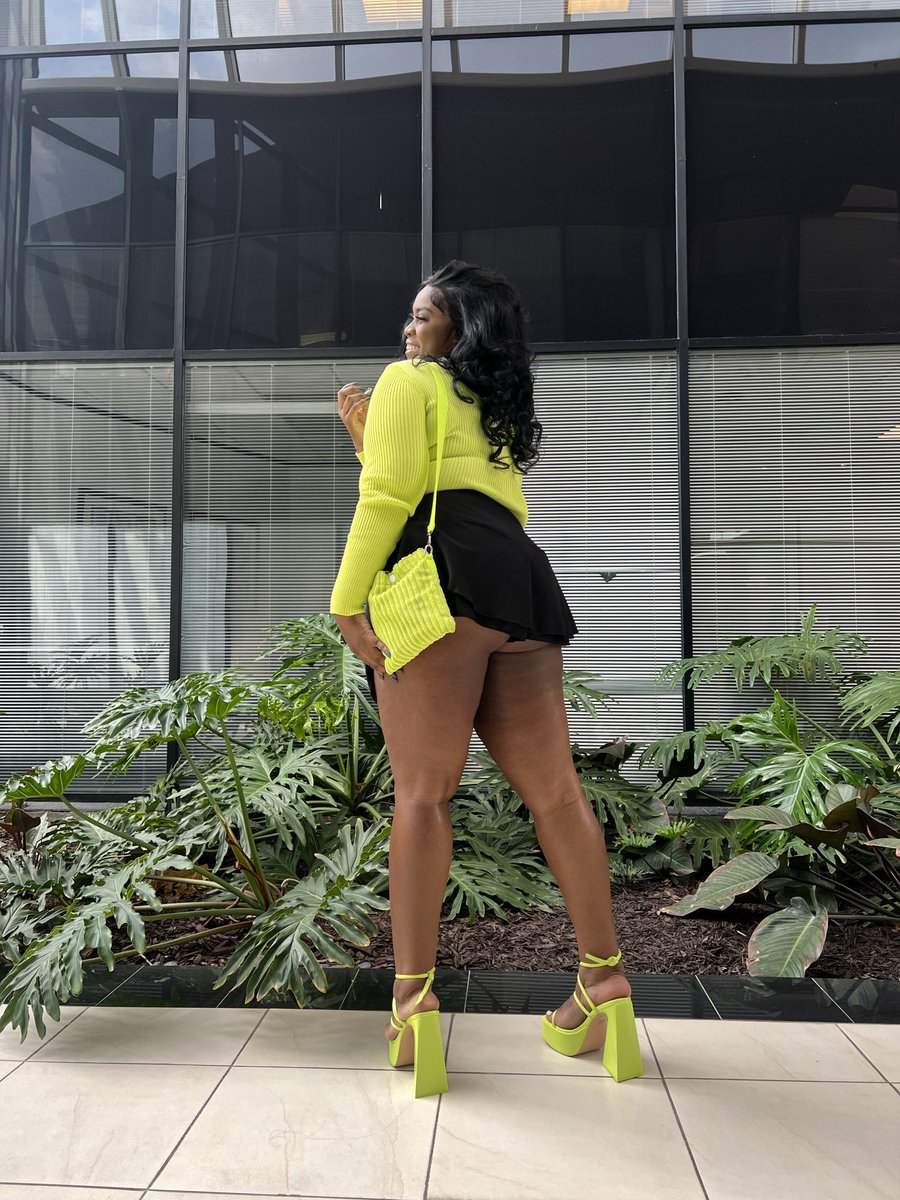 AddictedLayy's tweet image. Hey twitter 😘💚💛