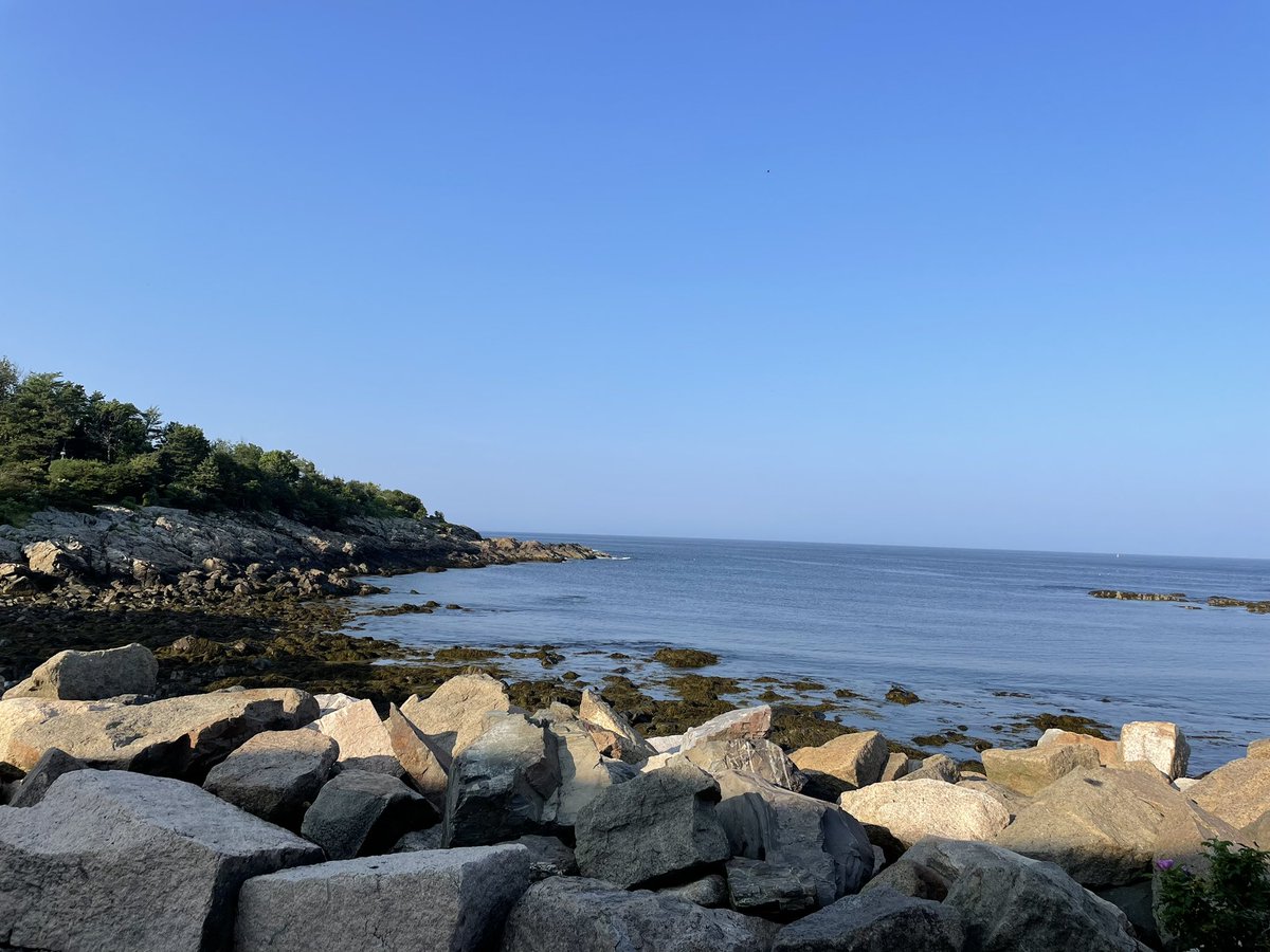 BHLevesque's tweet photo. Perfect Thursday night on the #marginalway #ogunquit https://t.co/kKWNbZFqFJ