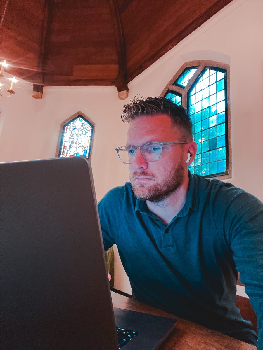 sanderweeteling's tweet photo. @workspacesxyz Working from one of the most beautiful old churches in the Netherlands, The Old Church in Delft https://t.co/cPjrGjmmRS
