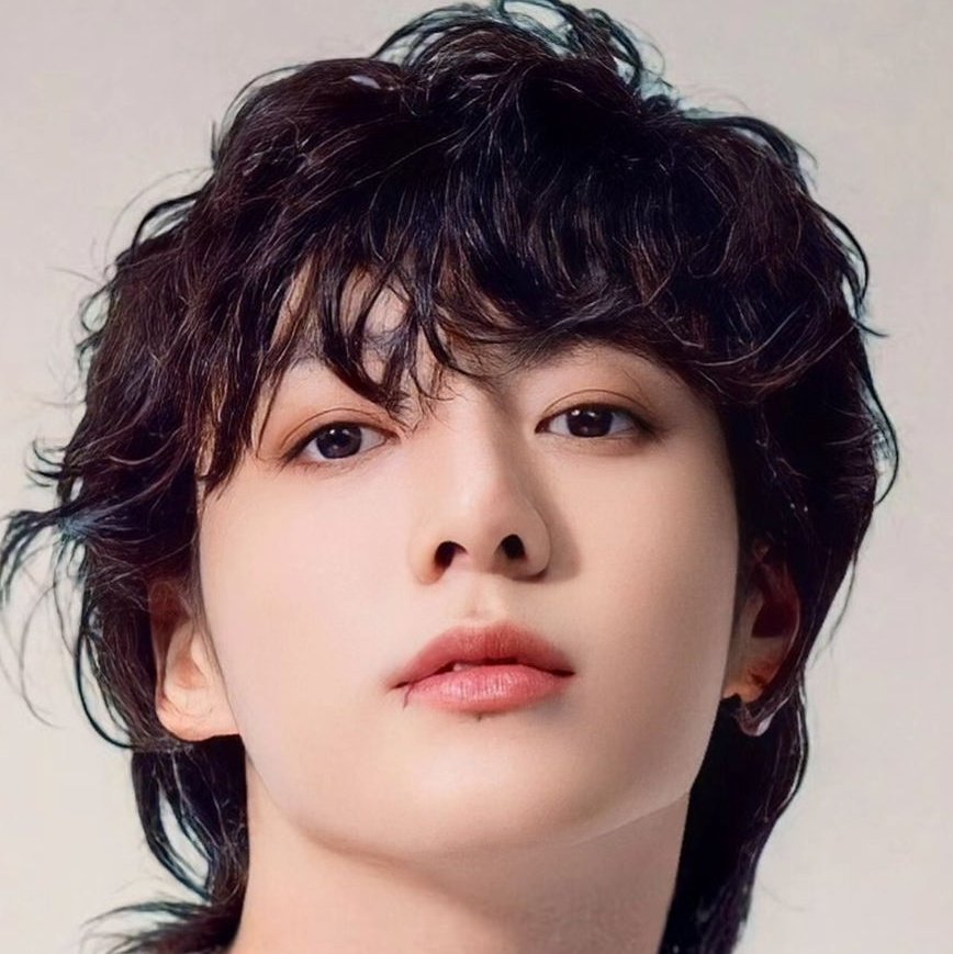 kook_scarlet's tweet photo. #sevenFACE💋 https://t.co/kpJQIHNW0j
