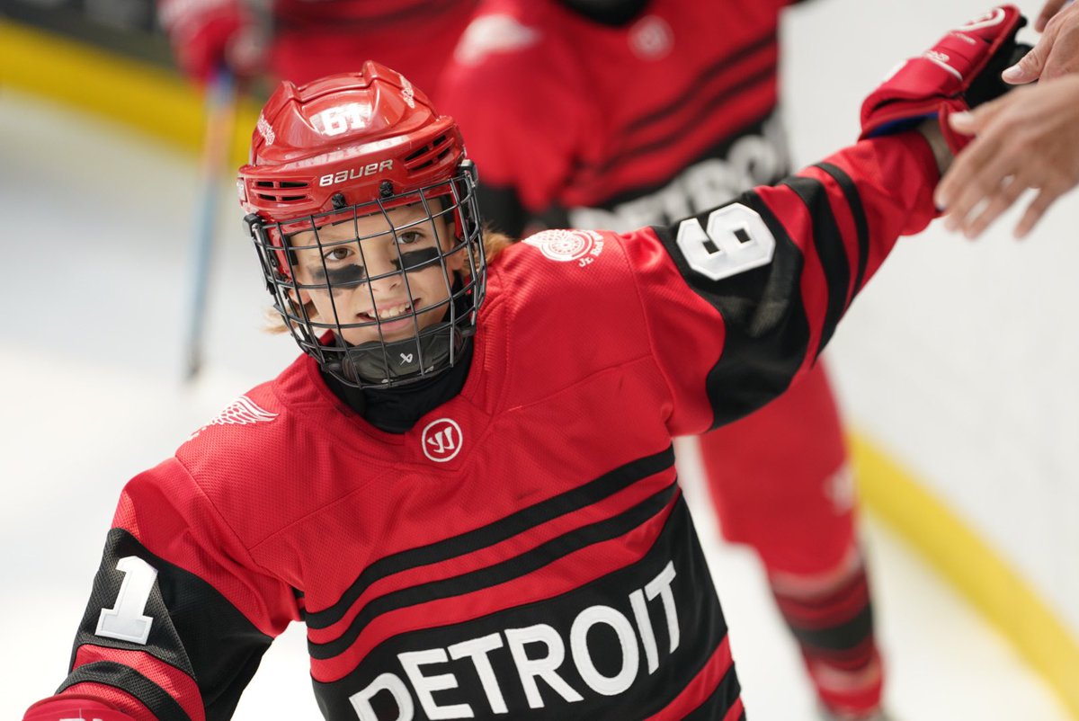 The Brick 2023

DET JR Red Wings > SASK JR Pats (6-0)

The “Big Three” Cameron Coombe, Harley George and Parker Miller score all 6 and combine for 13 points to push the Red Wings closer to a spot in the playoffs Saturday.

#BrickHockey