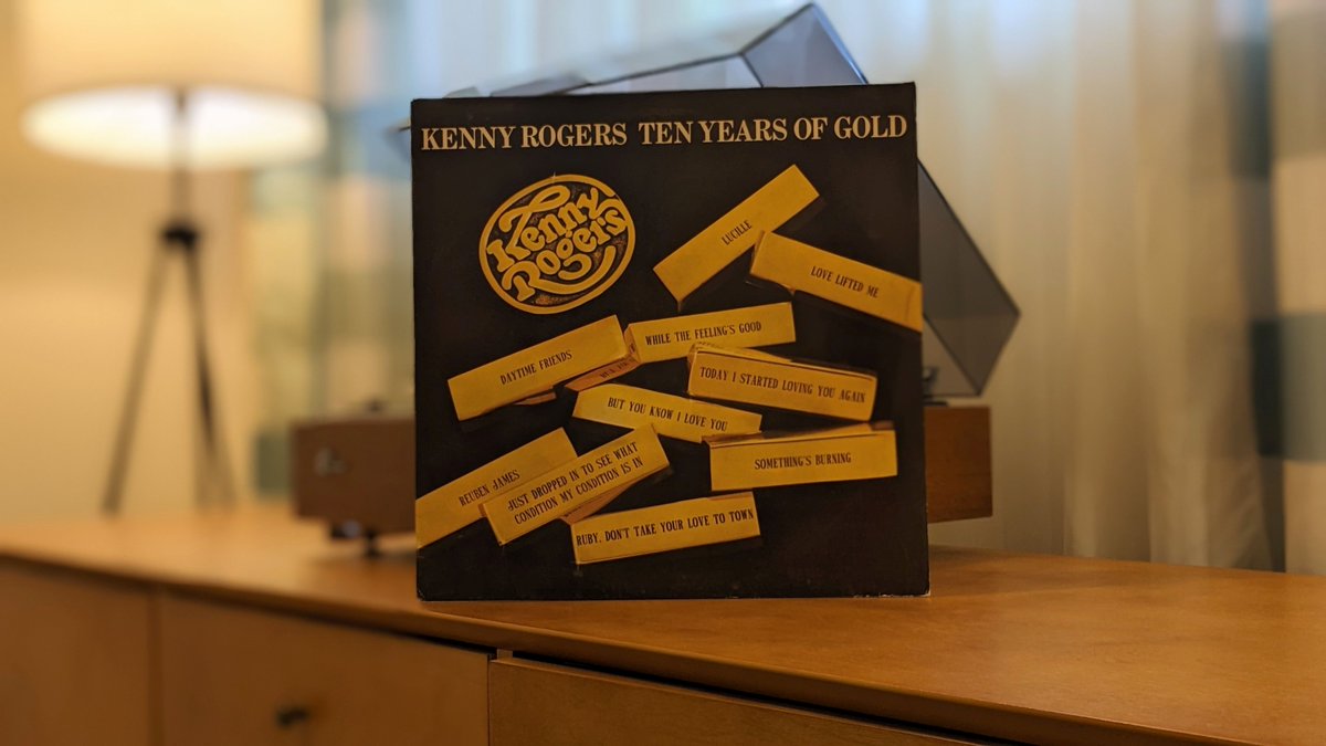 ontheshuffle's tweet image. Checking out "On The Shuffle Supplement - It's A Choice #2668 Kenny Rogers 10 " on On The Shuffle: ontheshuffle.com/profiles/blogs… #kennyrogers #10yearsofhits #nowspinning #albumcover #vinylcollection #vinyloftheday #vinylrecords #vinyl #recordcollection
