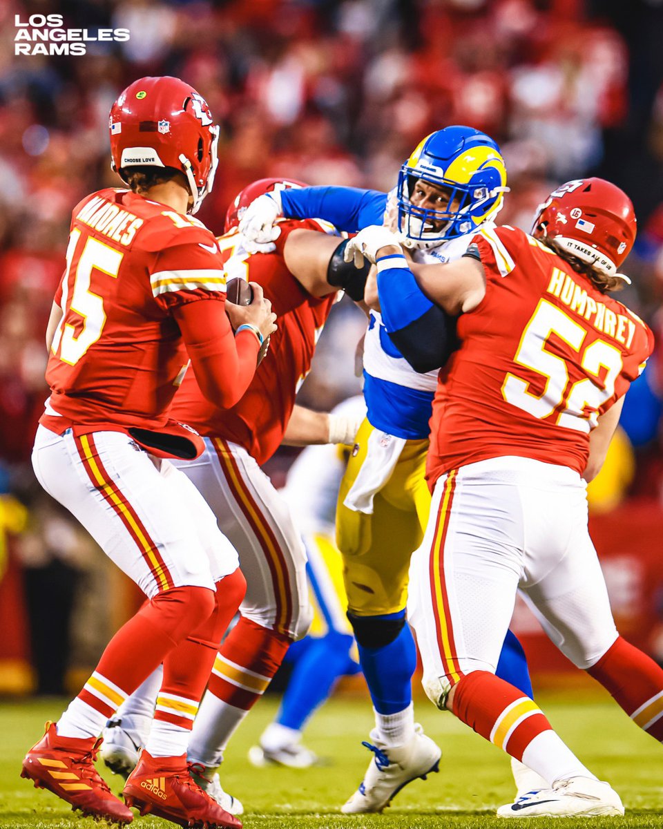 The only way to stop Aaron Donald. 

A Thread. 🧵
