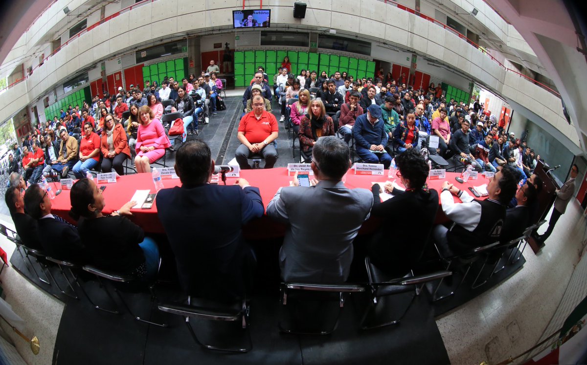 lauammx's tweet photo. 📣 En la Unidad Azcapotzalco se llevó a cabo la Jornada de bienvenida al alumnado de nuevo ingreso de la División de Ciencias Básicas e Ingeniería, con la participación del Dr. José Antonio De los Reyes Heredia, rector general, y del Dr. Oscar Lozano Carrillo, rector de la citada sede académica, entre otras autoridades.
.
📸 #UAMFoto
.
#UAM50 #SoyUAM
#UAMDinámica