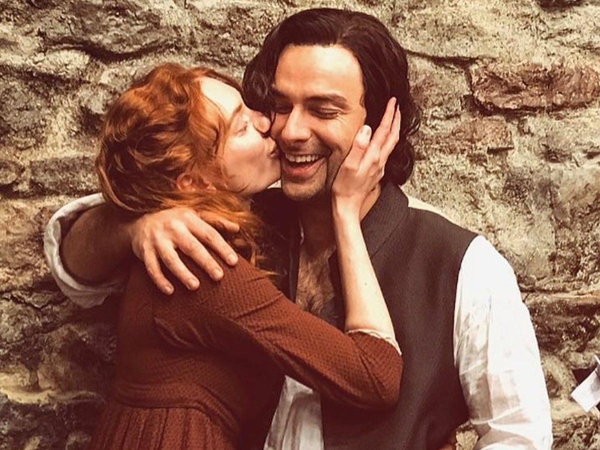 Happy #InternationalKissingDay and here's the kiss that started it all with Ross and Demelza. We need many more kisses #Poldark #BringBackPoldark