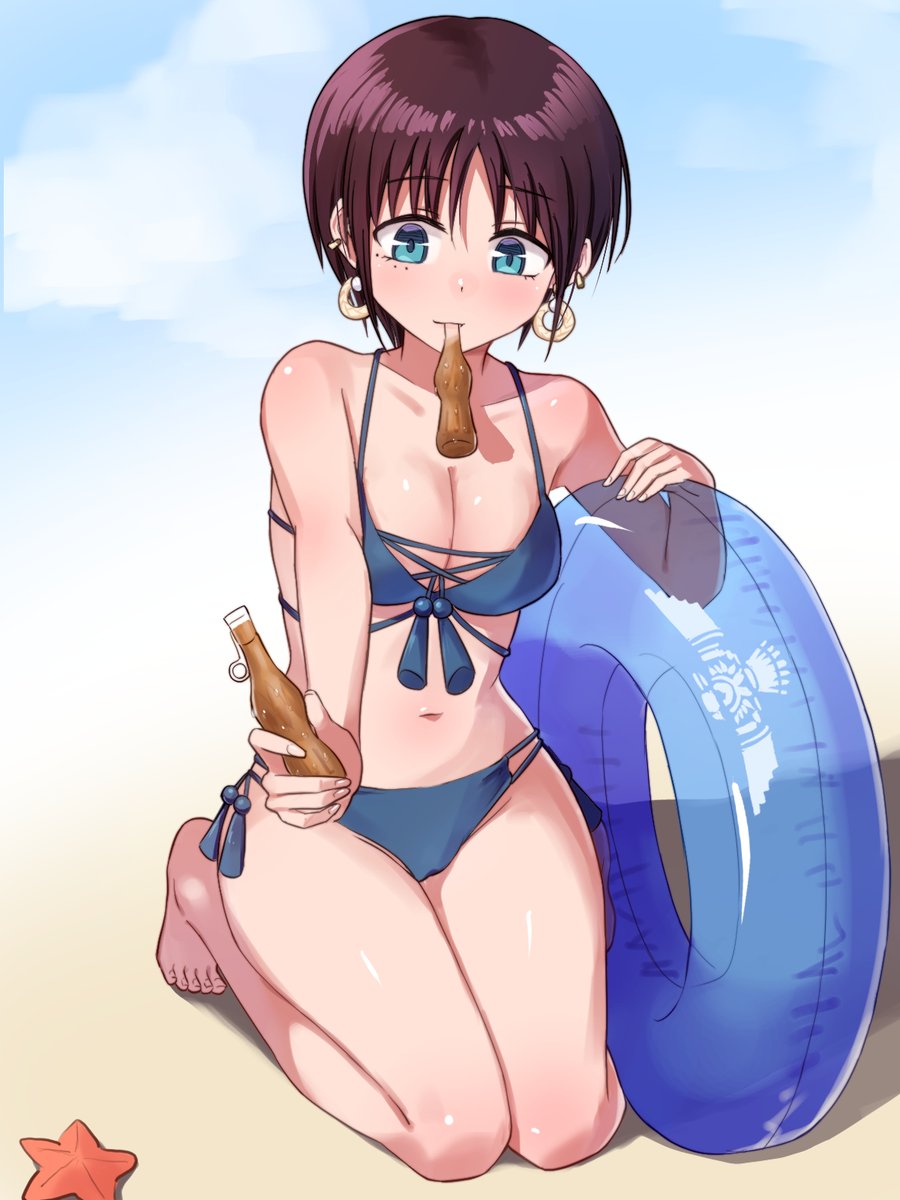 水着毎年描いてる 