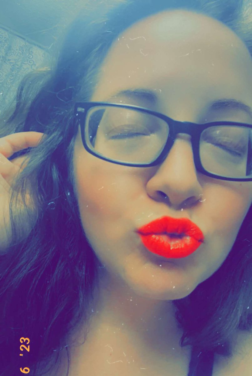 HeyAlexa88 tweet media