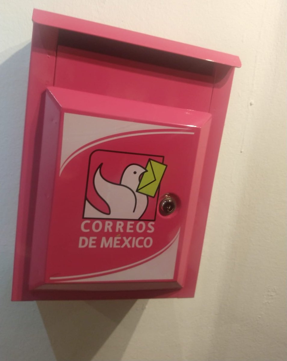 Por invitación de la presidenta de San Pedro Cholula, <a href="/Paola_Angon/">Paola Angon</a>, y de <a href="/CorreosdeMexico/">Correos de México</a>, el presidente <a href="/CarlosAzomoza/">CARLOS AZOMOZA</a> participó en la inauguración de esta exposición de estampillas postales que exaltan la gastronomía mundial 📩📮

¡No te la pierdas! 🤗

📌 Quiosco de San Pedro