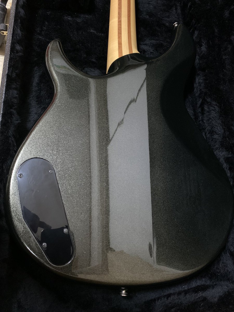 TOM16039221's tweet photo. 1⃣️0⃣️ YAMAHA BB3000MA️ Michael Anthony

#YAMAHA #BB3000MA #Bass #ベース #エレキベース #贝斯 https://t.co/fXoWfBcxNk