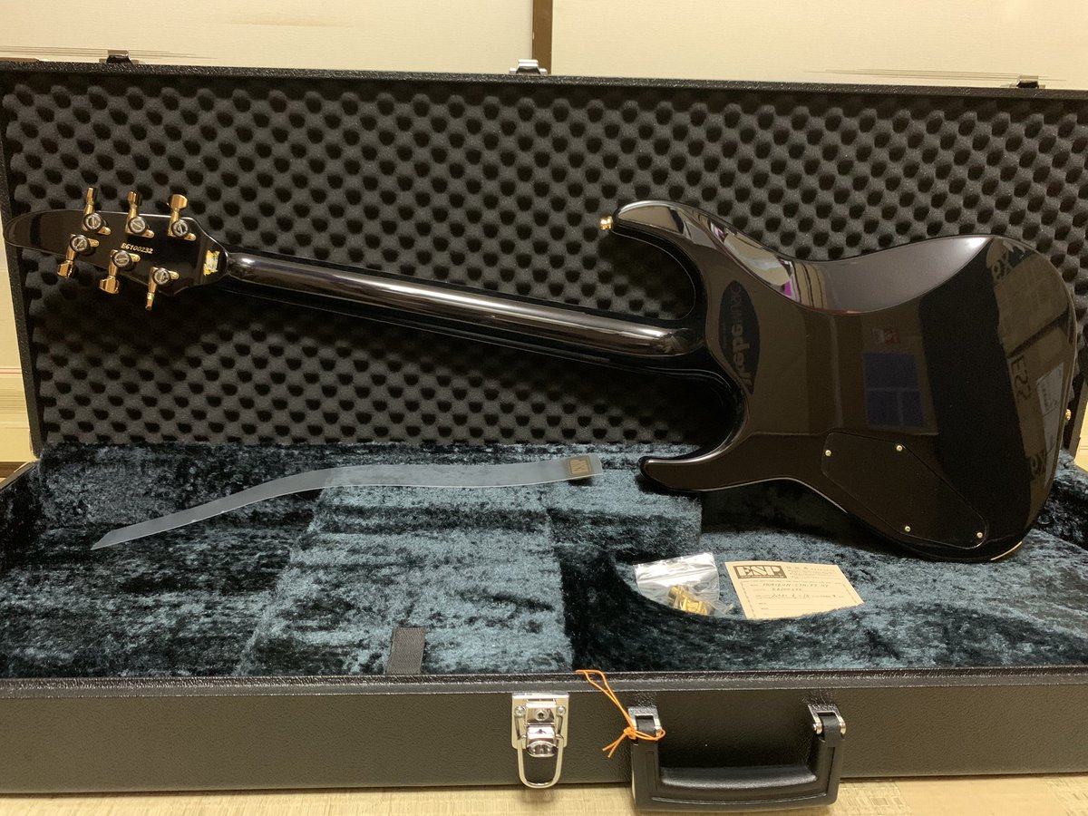 TOM16039221's tweet photo. 5⃣️ ESP HORIZON-PT NT 
Sugilite Violet Pearl Black

#ESP #Horizon #Guitar #吉他 #电吉他 #ギター #エレキギター https://t.co/lZEbqkqWOK