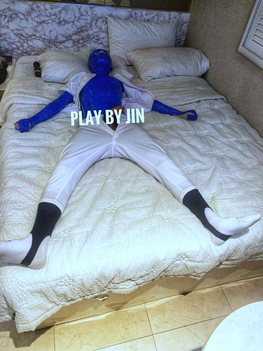 Mr_Style__'s tweet photo. Blue Mannequin https://t.co/mSArRqcKlS