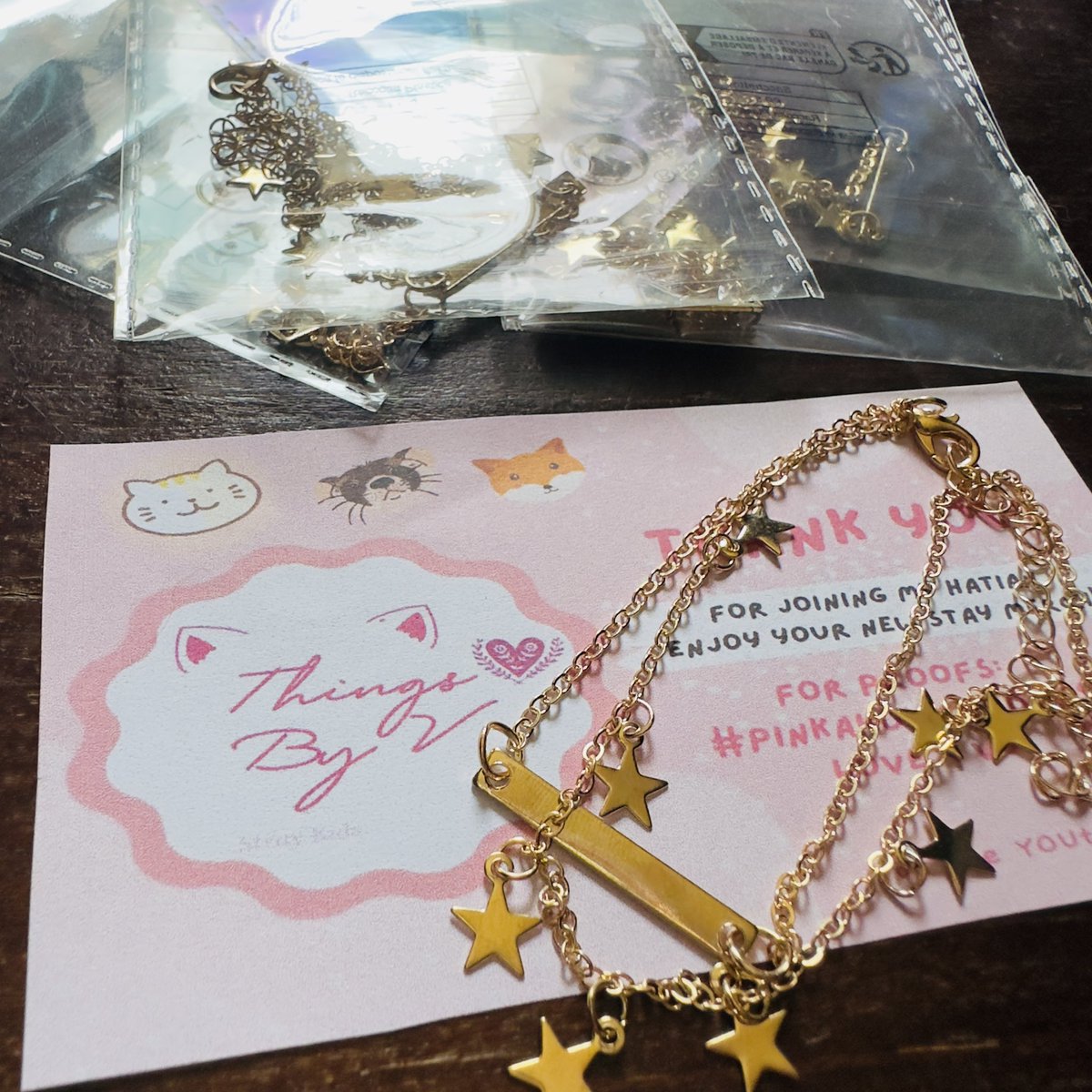 ThingsbyV's tweet photo. #Pinkaholicupdates 

Freebies check ✅ for my Hatian 🥰🩵

Shipping will start this Sunday. 🙏🏻📌

Ps. Dapat Star shape lato-lato po talaga dapat yung freebies 😝 Char https://t.co/ZKD8nQ8pQK