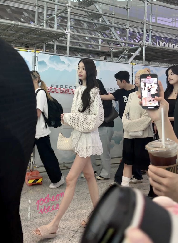 วอนยองเดินมาไทยปะ 7 ก้าวก็ถึงละ องค์ใดพระสัมพุทธ สุวิสุทน้องวอนยอง