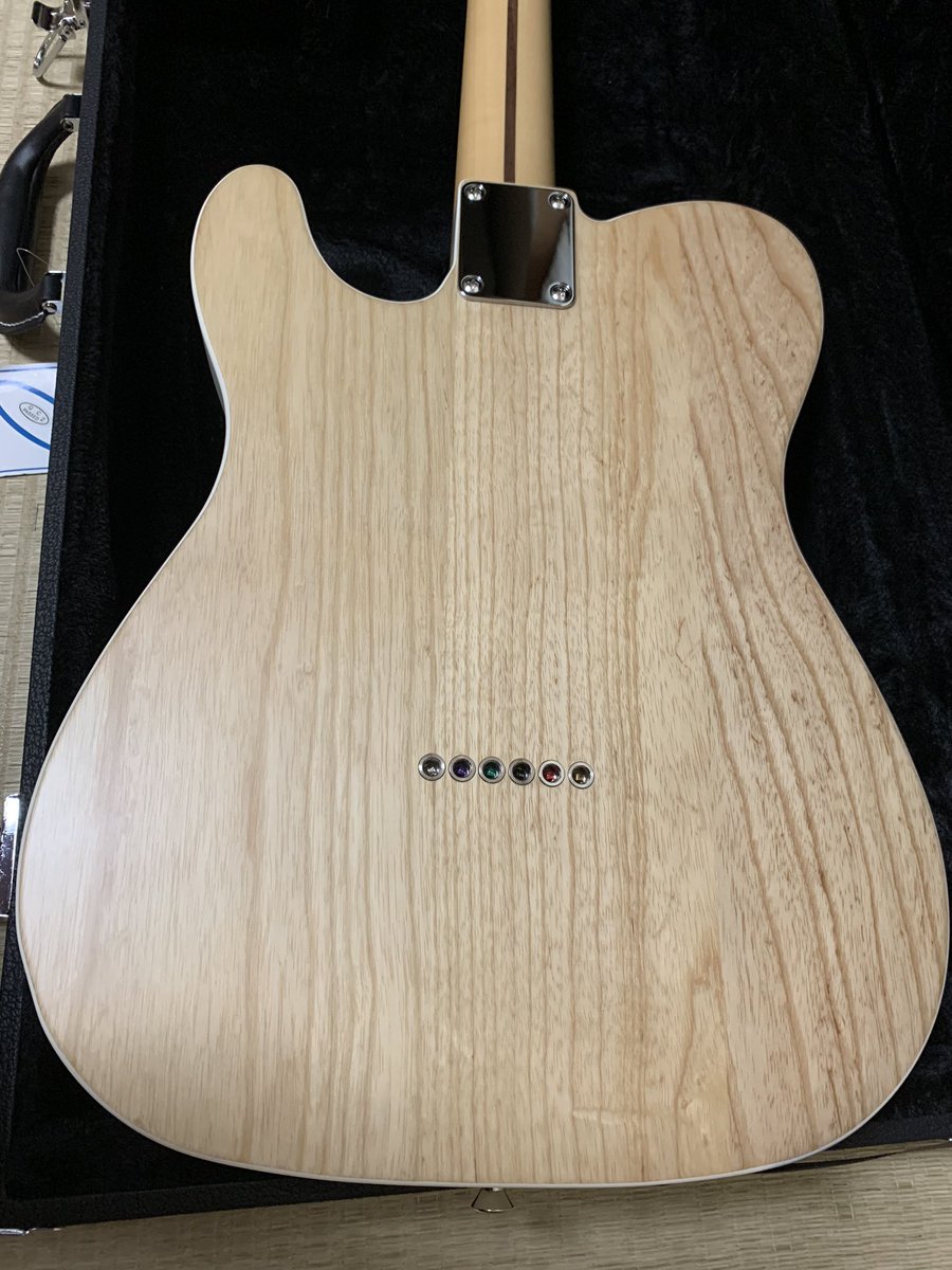 TOM16039221's tweet photo. 9⃣️ Fender Japan ART CANVAS ESQUIRE® HIROSHI NAGAI NO1 永井博

#Fender #Guitar #电吉他 #ギター  #エレキギター #CANVAS #ESQUIRE #HIROSHI #NAGAI #永井博 https://t.co/9eZFNttpYs