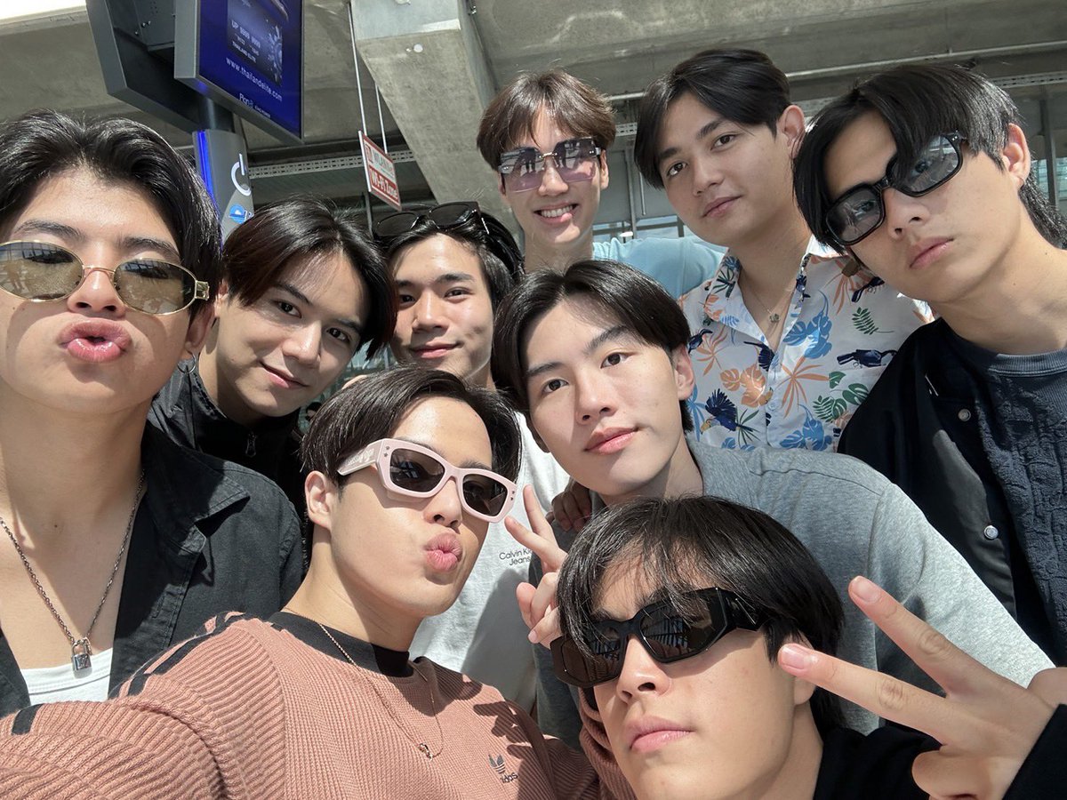 geminifourthz's tweet photo. yg manyun pacaran https://t.co/9UTzFsUQ9c