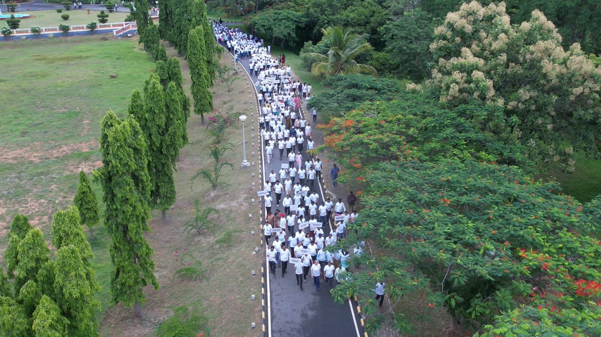 csircftri's tweet photo. On the occasion of #OneWeekOneLab a walkathon was organized on 05-07-23 in association with @fssaiindia under theme #EatRightMilletWalkathon with huge participation.
@DrJitendraSingh
@DrNKalaiselvi
@CSIR_IND
@PIBBengaluru
@PIB_India
#CSIR_OneWeekOneLab
#celebratingfoodresearch https://t.co/x1Fin35vA7