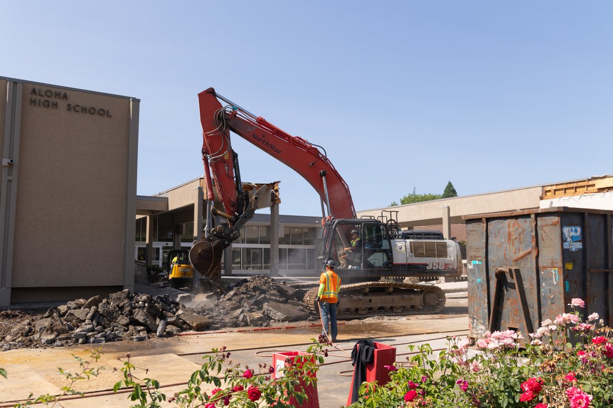 Construction is now underway at Aloha High School!

The front office project will bring enhanced security, a new look and more space to the school, thanks to the 2022 Bond.

For more information, visit the school’s bond website: bond.beaverton.k12.or.us/2022-2028-bond…

#BSDbond