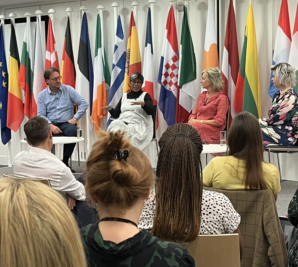 Huge thanks to our fantastic panel @lilaineurope, Vicky Broakes @londonbiennale, @kullyLeeds2023 and event partners @uk_aspen for the rich conversation on the power of cultural industries ..introduced by @PedroSerranoEU & moderated by @BOP_Consulting, the full house was riveted!