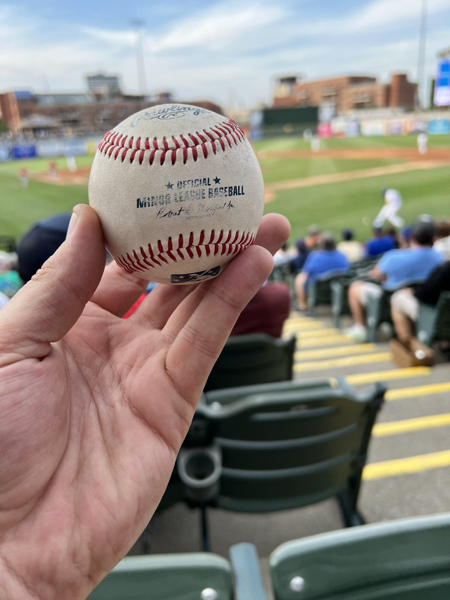 buddybass's tweet photo. Foul ball number 19 
Thanks #sbcubs @SBCubs https://t.co/iIyyWKYp8R