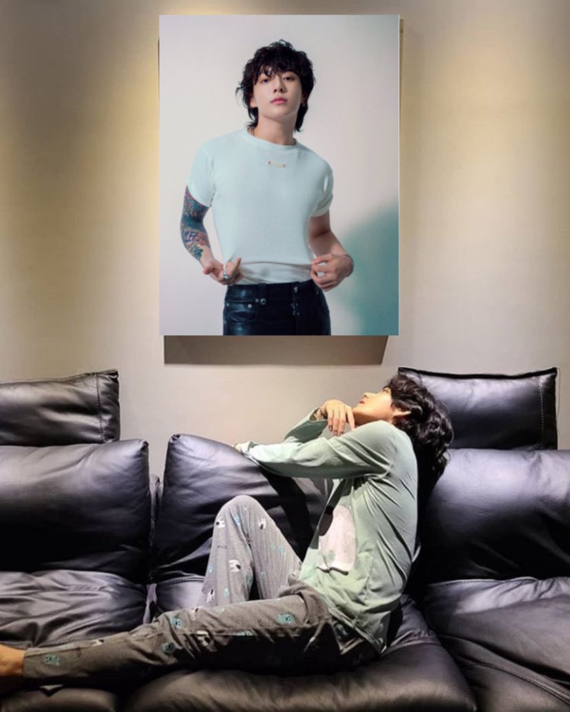 TitouWafa's tweet photo. All army's be like .. https://t.co/lpVr09cEyc