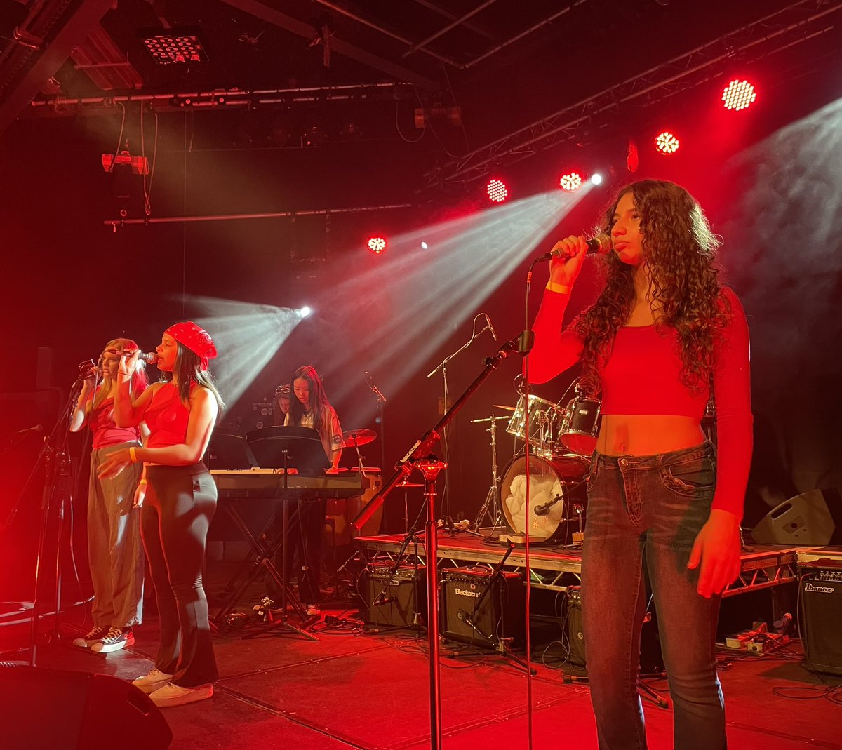 CambsCreate's tweet photo. Once again, we’ve had THE MOST incredible time at #Y9Bandstravganza. Wow, wow, wow! What a night! Huge thanks to all who made it possible, all who came along to support, &amp;to our wonderful, wonderful students. Bravo 👏 🙌🏻 #Buzzing @Coleridge_Edu @Parkside_Edu @Trumpington_Edu https://t.co/qUCKC27QWo