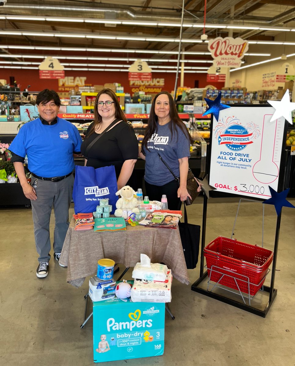 Cityteam's tweet photo. π₯ Grocery Outlet in Campbell ran a food and baby supply drive for Heritage Home, our home for pregnant women and women with infants! We are so thankful for their support for our women! Thank you @GroceryOutlet π€©
#cityteam #localcharity #donating #communityofgivers https://t.co/atSg3zlgv4