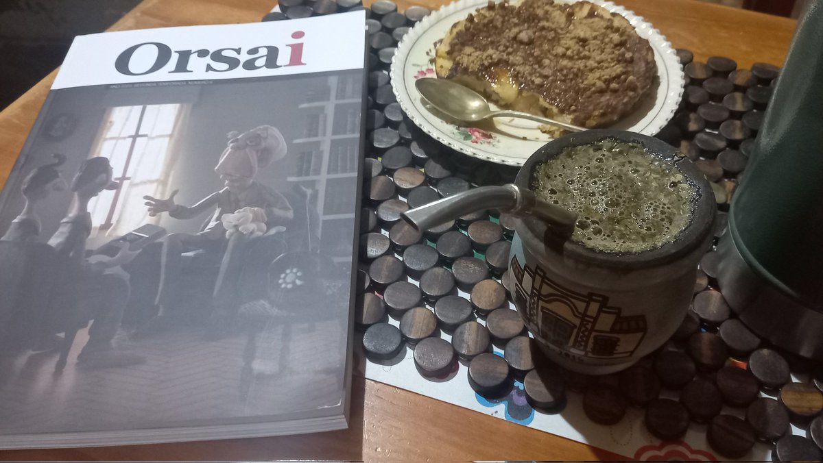 JulietaMateo's tweet photo. Ya conmigo desde temprano, después de una mañana ruidosa, un vuelta a casa igual, pude, en el silencio de mi hogar, escuchar la entrevista. Emocionarme con cada movimiento de @casciari "Que maravilla este hallazgo", #marianomemolli #mauriciovacas #jorgeluisborges @ComunidadOrsai https://t.co/VplThvxt2m