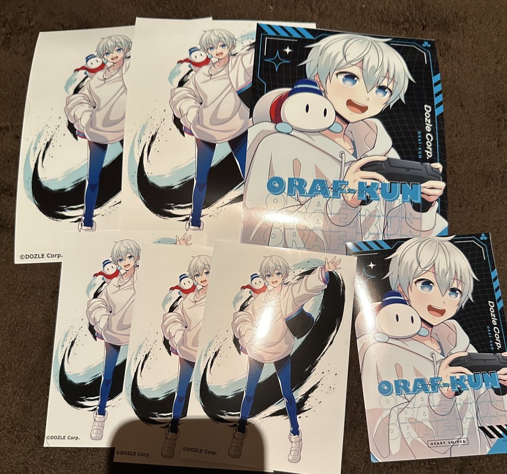 Sakuraeb_5's tweet photo. @TRPG_Kanon 初めまして、当方⛄️のゲーム、全身のL判を所持しているのですが等身、ゲームの🍌と2:2交換は可能でしょうか？出先の為ID付きの写真は後ほどお送り致します。郵送交換希望です、ご検討の程よろしくお願い致します。🎶 https://t.co/LZbqKWq5bR