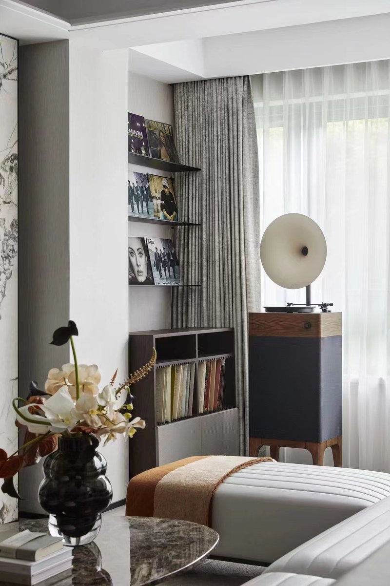 Fennessy_LP's tweet photo. Create a warm music corner in your home with our exceptional turntables. Immerse yourself in the nostalgic melodies and embrace the cosy ambience. ๐ถโจ #VinylMusicCorner #TurntableMagic #WarmVibes https://t.co/NdsMDXHXDe