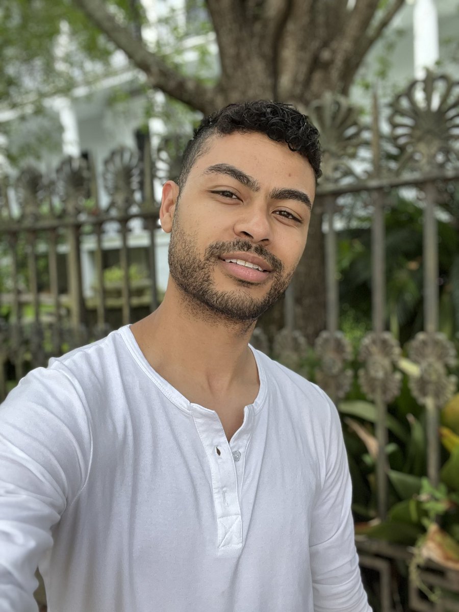 MIENDA_11's tweet photo. Had a great time in #NOLA #July4th2023 - the people and the food were amazing - looking forward to my next visit! #Fireworks #Beignets #FrenchQuarter #FrenchmanStreet #Jazz #LGBT #GaySelfie #Gay #LGBTQ #BucknerMansion #AHSCoven #Gumbo #Crawfish #FoodAndLife https://t.co/OJZbyjdoWS