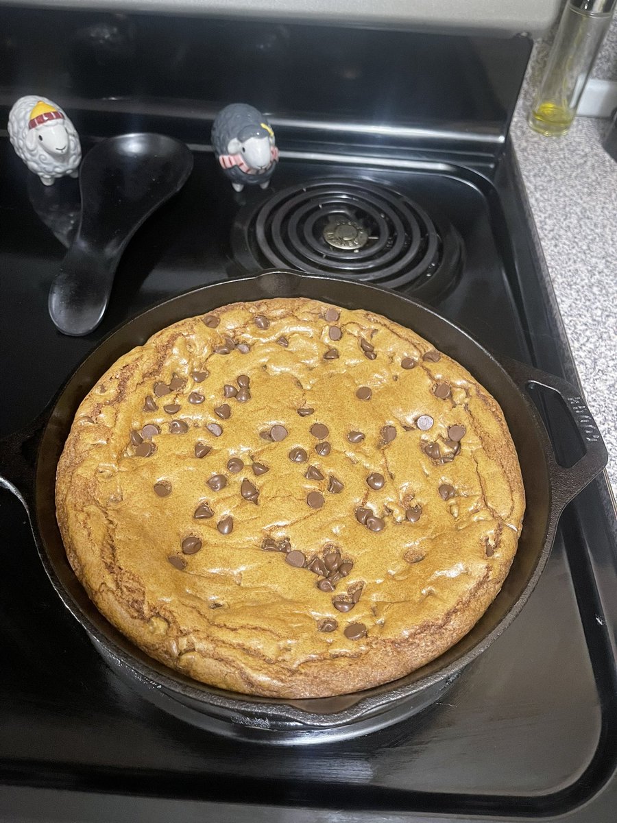 Giant cookie 🍪