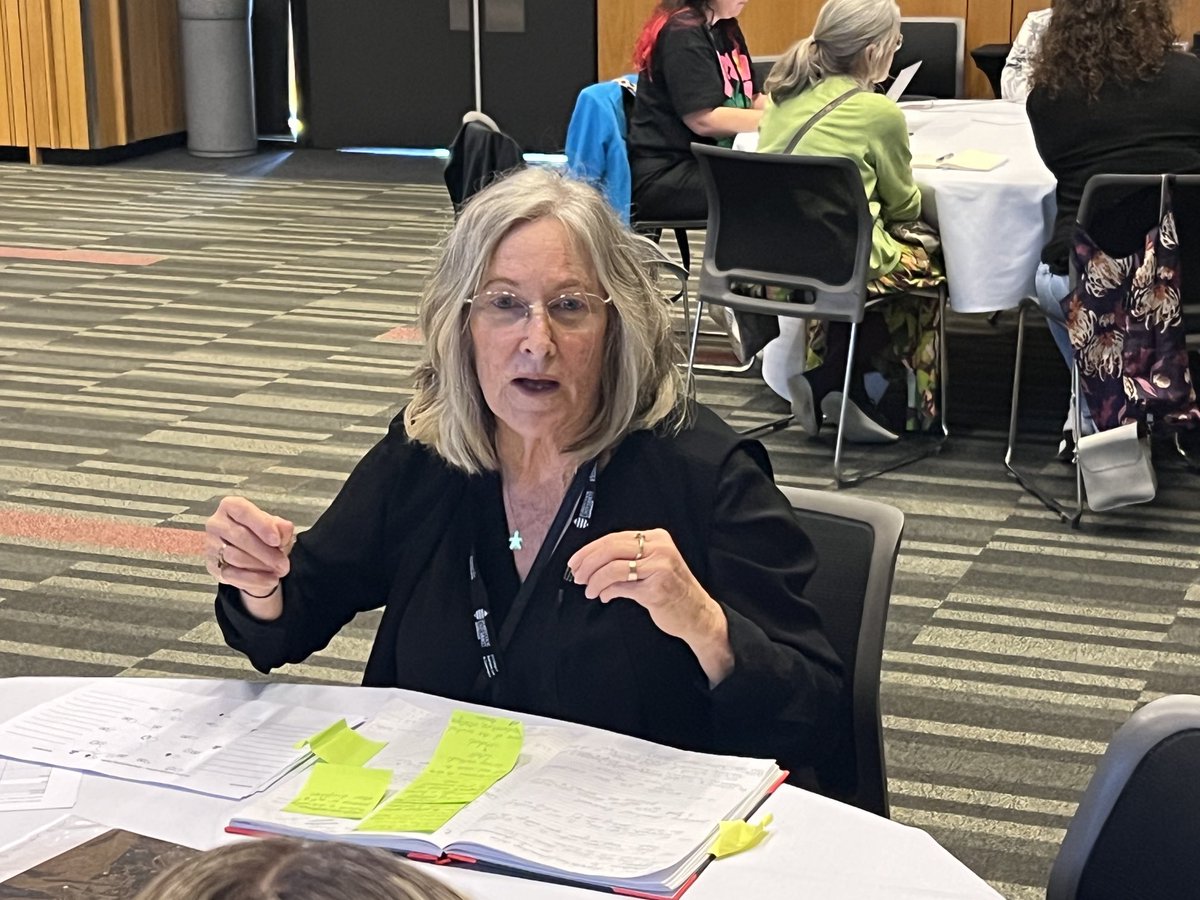 Debating  online teamwork: is it a travesty or teaching opportunity with Terrie Peterson ⁦@herdsa_conf⁩