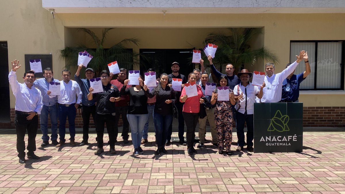 #NoticiasAnacafé | Anacafé celebró la 9ª Competencia de Café en la Región V, que atiende a los productores de café y unidades productivas de los departamentos de Huehuetenango y Quiché.

ℹ️ Más información: anacafe.org/competencia-r5…

#CafédeGuatemala #CompetenciasdeCafé