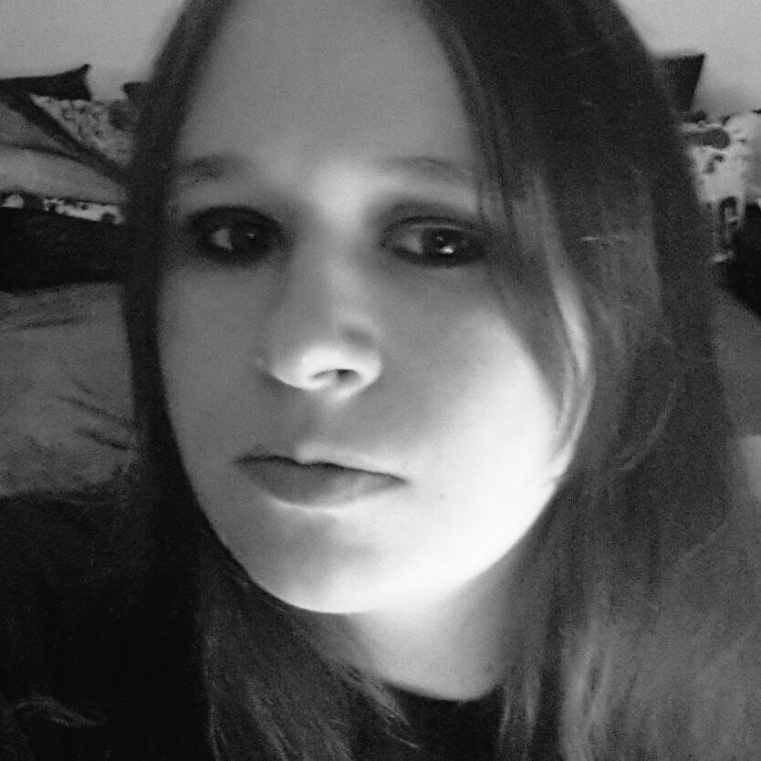 BloodyMina's tweet photo. Leider muss ich euch mitteilen, dass unsere Mina gestern morgen friedlich von uns gegangen ist. Bis zuletzt hat Sie gekämpft, doch nun hat Sie ihre Ruhe gefunden. Wir werden dich immer in Erinnerung behalten ❤️🕯️ https://t.co/b55rsxwTZM