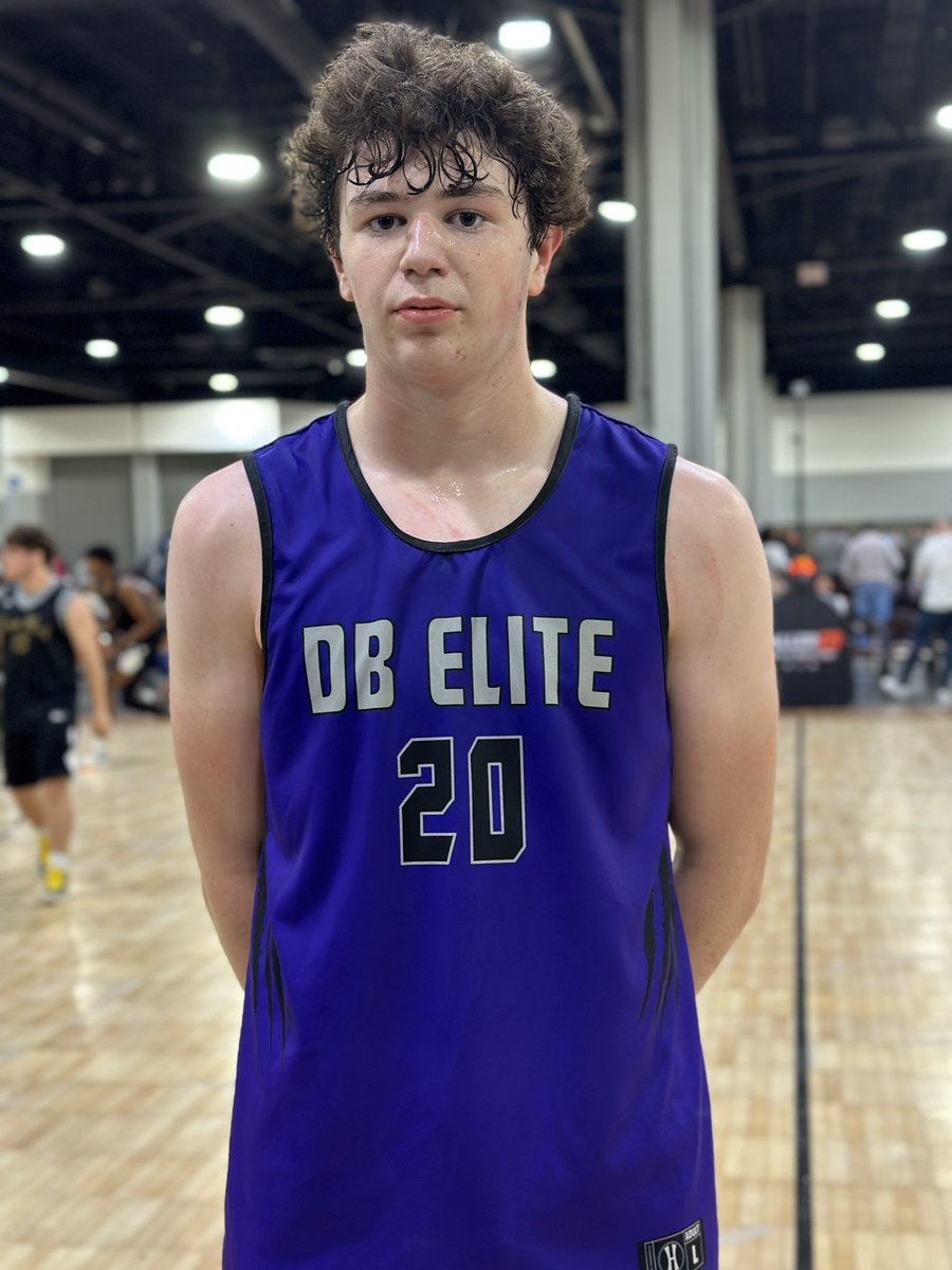 DB Elite’s Jackson Rein just knocked down seven 3-pointers and scored 23 points in their win. 6-foot-7 prospect can stretch the floor with his size. College coaches need to see him tomorrow.