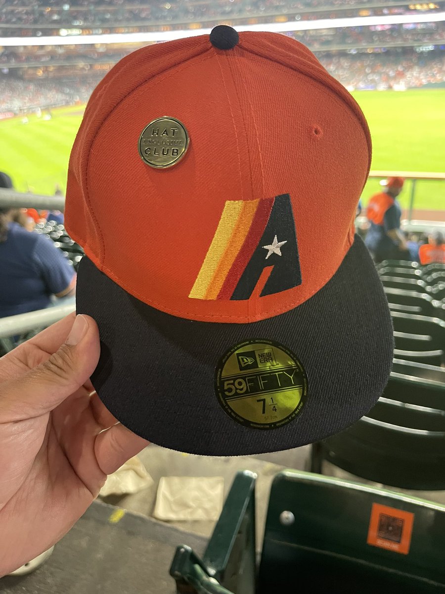 cmgonz02's tweet photo. FOTD circa 2015 from @HatClub https://t.co/gta2ZJ6WNS