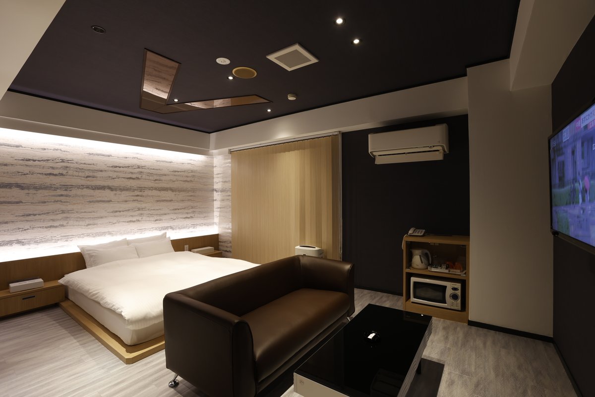 北海道旭川市にあるHOTEL LUANA(ルアナ)です😘
リニューアルした『204号室』の写真です📷🧡
皆様のご来店を心よりお待ちしております🙏

北海道旭川市二条通19左3号
☎0166-33-5219
