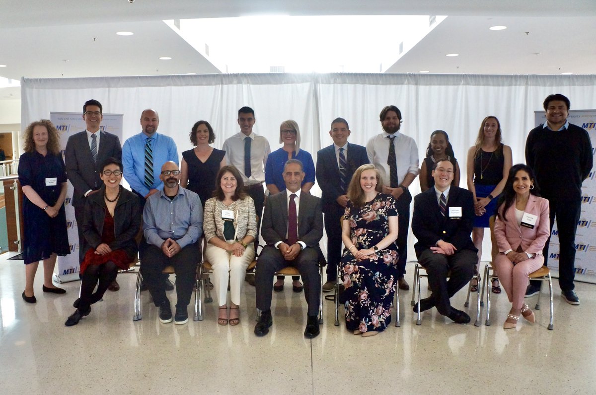 sjsubusiness's tweet image. Last month our MS in Transportation Management graduates attended the 31st Annual @MinetaTrans Awards Banquet &amp;amp; Convocation Celebration. 

Congrats, #MSTM graduates! 🎓 

#sjsubusiness #LGSB #MTI #TBT