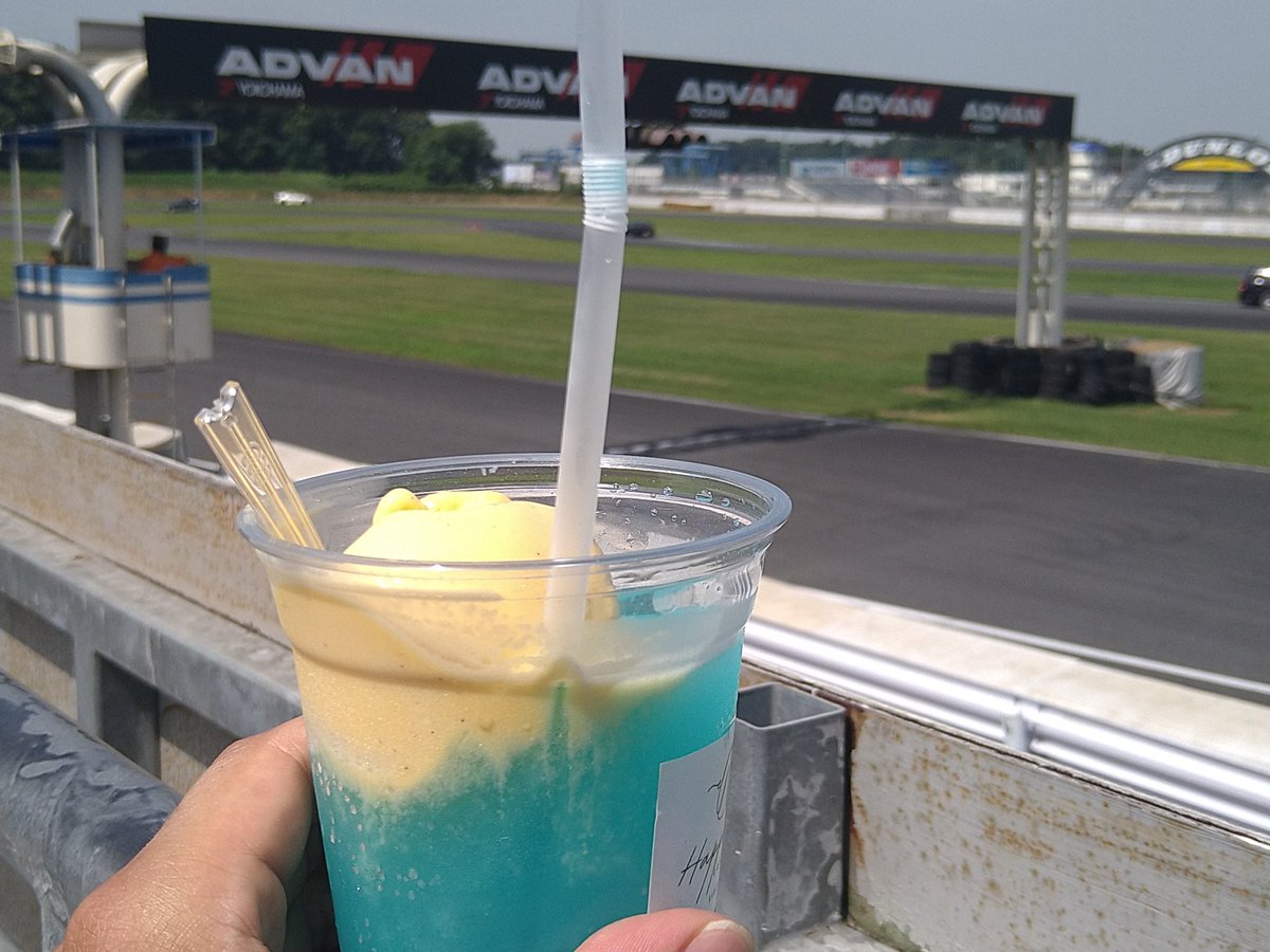 Daisuke_lvlori's tweet photo. 筑波サーキット1000に来ました。
CrossRun × FRONTICE × アンパラ走行会に参加です。
とりあえず1枠目でアクセラのタイムは超えました🥹
終わりを超えたタイヤなのでのんびり練習します。
#CrossRun
#FRONTICE
#アンパラ走 https://t.co/AamAPAlLaA