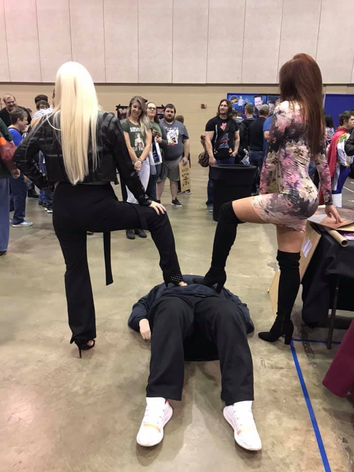 MusicCityToys's tweet photo. #ThrowbackThursday to @HsvExpo 2019 when one of our longtime customers made the trek from Missouri to meet our guests @DanielleMoinet &amp; @jillianhall00 for a very unique photo op. #DoubleStomp 👠👠 https://t.co/TGQtrxgjsF
