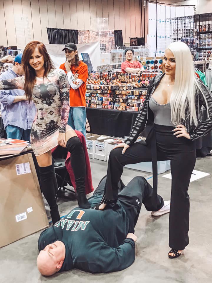 MusicCityToys's tweet photo. #ThrowbackThursday to @HsvExpo 2019 when one of our longtime customers made the trek from Missouri to meet our guests @DanielleMoinet &amp; @jillianhall00 for a very unique photo op. #DoubleStomp 👠👠 https://t.co/TGQtrxgjsF