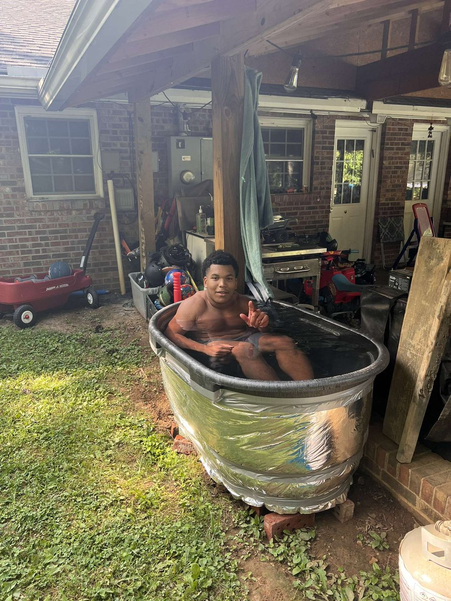 35 degrees for 15 min in the hot sun today gotta get the mind and body right for the season !💪🏾