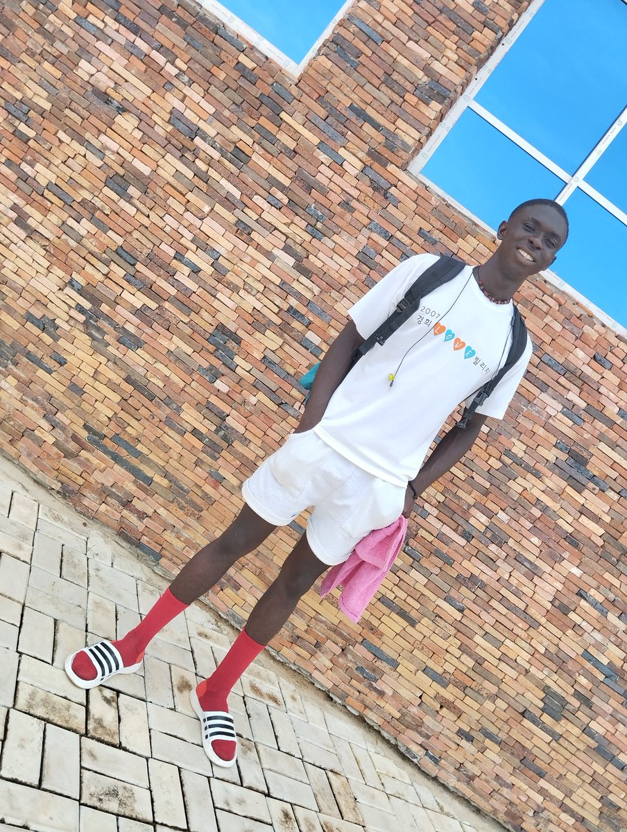 BASSEYPASCAL4's tweet image. Happy birthday to me wish myself dreams come to reality ♥️🎊🎉🎂