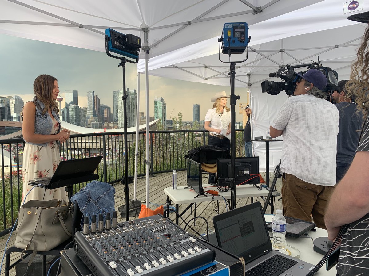 This is how our ⁦<a href="/calgarystampede/">Calgary Stampede</a>⁩ broadcast was going - before the thunderstorm rolled in. ⁦<a href="/CTVTaraNelson/">Tara Nelson</a>⁩ ⁦<a href="/CTV_Danielle/">Danielle Savoni</a>⁩ ⁦<a href="/CTVCalgary/">CTV News Calgary</a>⁩