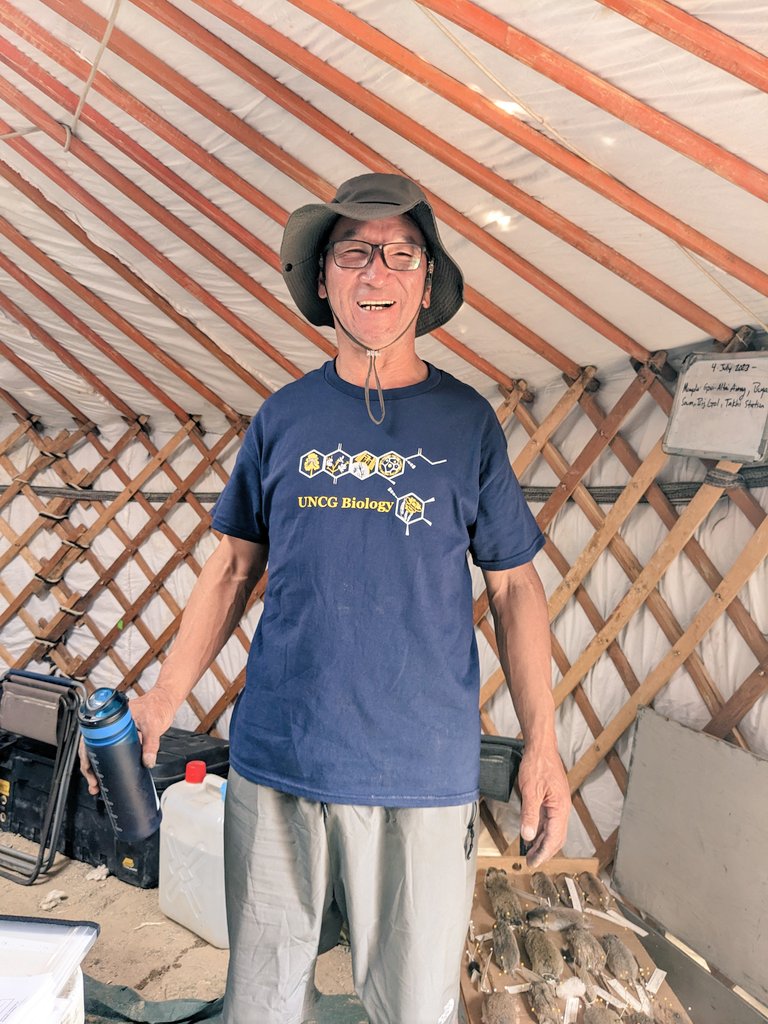 Student collaborators and guides on <a href="/STEPPNETproject/">STEPP-NET</a> sporting new <a href="/bio_uncg/">UNCG Biology</a> gear!

<a href="/UNCG/">UNCG</a> <a href="/UNCG_CAS/">UNCG College of Arts & Sciences</a> <a href="/UNCG_CASOOR/">UNCG College of Arts & Sciences Office of Research</a> <a href="/UNCGResearch/">UNCG Research</a>